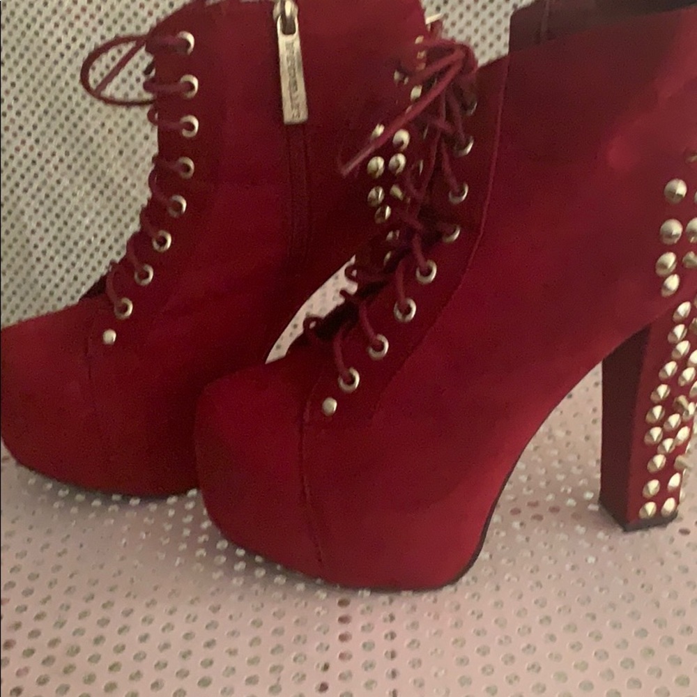 Spike Boot